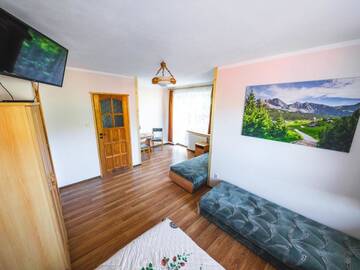 Фото номера Семейный номер с балконом Хостелы Hostel &amp; Apartments u Florka 2 г. Закопане 5