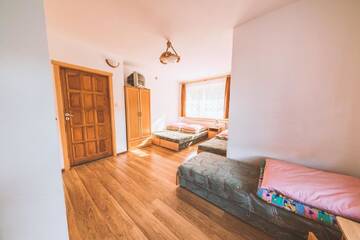 Фото номера Семейный номер с балконом Хостелы Hostel &amp; Apartments u Florka 2 г. Закопане 7