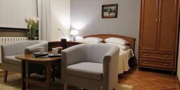 Фото номера Номер с кроватью размера «king-size» Проживание в семье POKOJE "CICHA" ZAKOPANE г. Закопане 6
