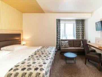 Фото номера Стандартный двухместный номер с 1 кроватью Отель Hotel Korona Tatr г. Закопане 4
