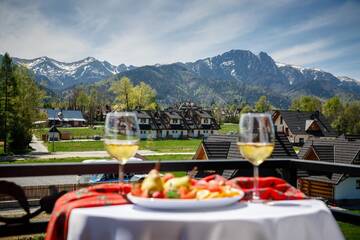 Фото номера Двухместный номер с 1 кроватью и видом на горы Гостевой дом Grand Podhale Resort&amp;Spa г. Закопане 2