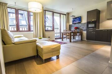Фото номера Апартаменты с балконом Апартаменты Apartamenty Oaza Superior Zakopane г. Закопане 2