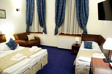 Фото номера Трехместный номер Отель Hotel Patria Zakopane г. Закопане 9