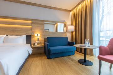 Фото номера Семейный номер Отель Radisson Blu Hotel &amp; Residences г. Закопане 5
