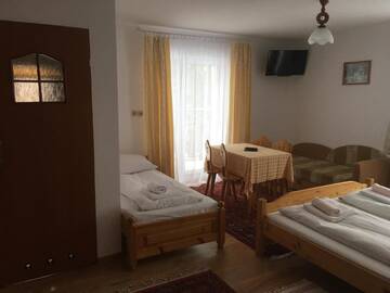 Фото номера Трехместный номер с балконом Отели типа «постель и завтрак» Villa Słonecznego Wzgórza г. Закопане 5