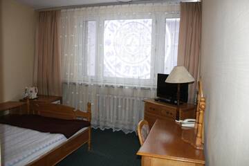 Фото номера Стандартный одноместный номер Отель Hotel Gromada Zakopane г. Закопане 2